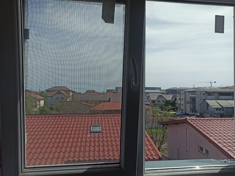 D. Leonida, 15 min. metrou, 2 cam. studio, mansarda, 87 mp.